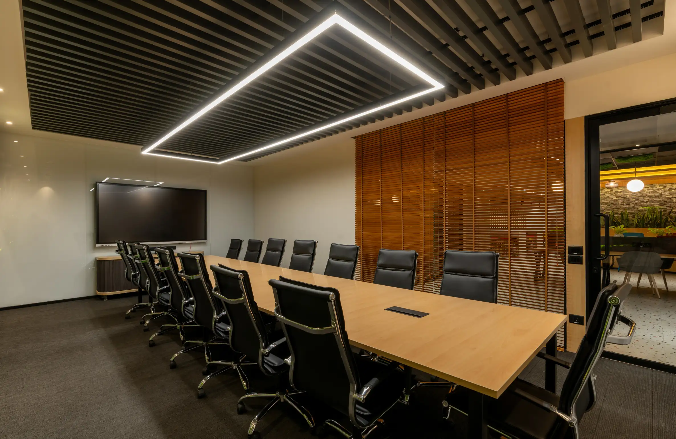 Modern Workspace Layout and Infrastructure